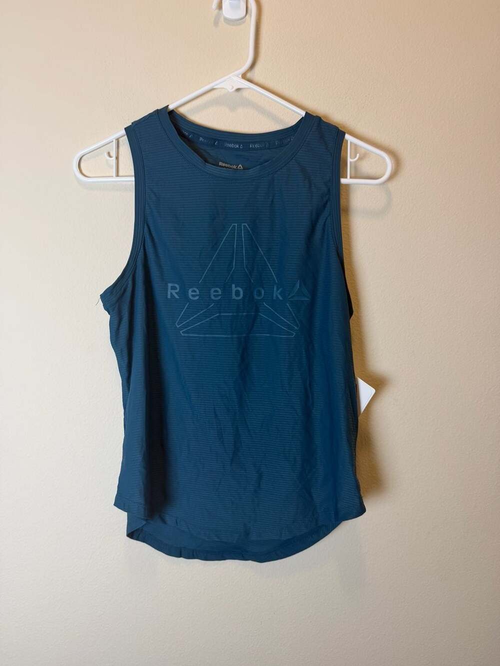 Reebok Tank Top Size Small Blue Slim Athletic